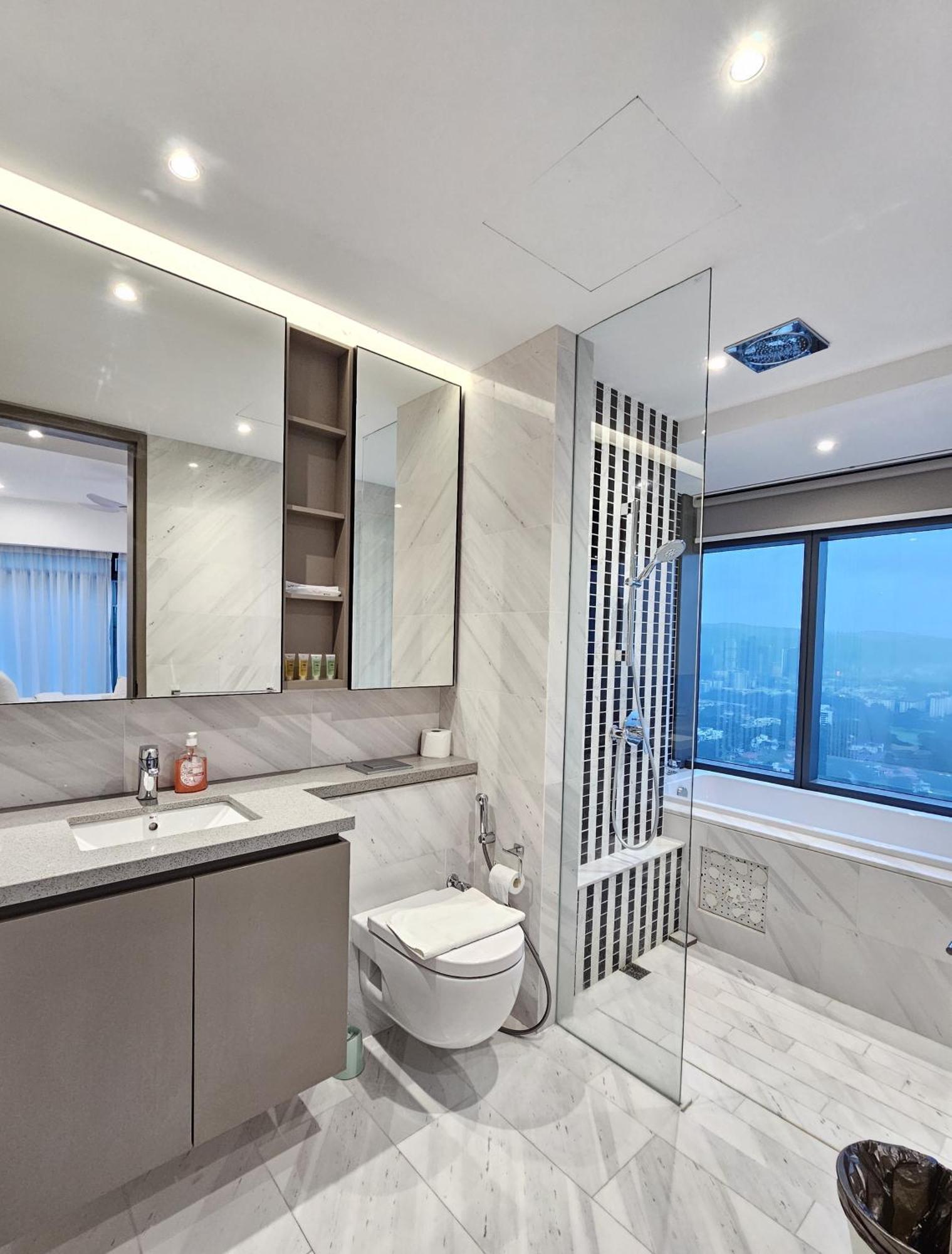 Crystal Suite At Eaton Klcc Kuala Lumpur Rom bilde