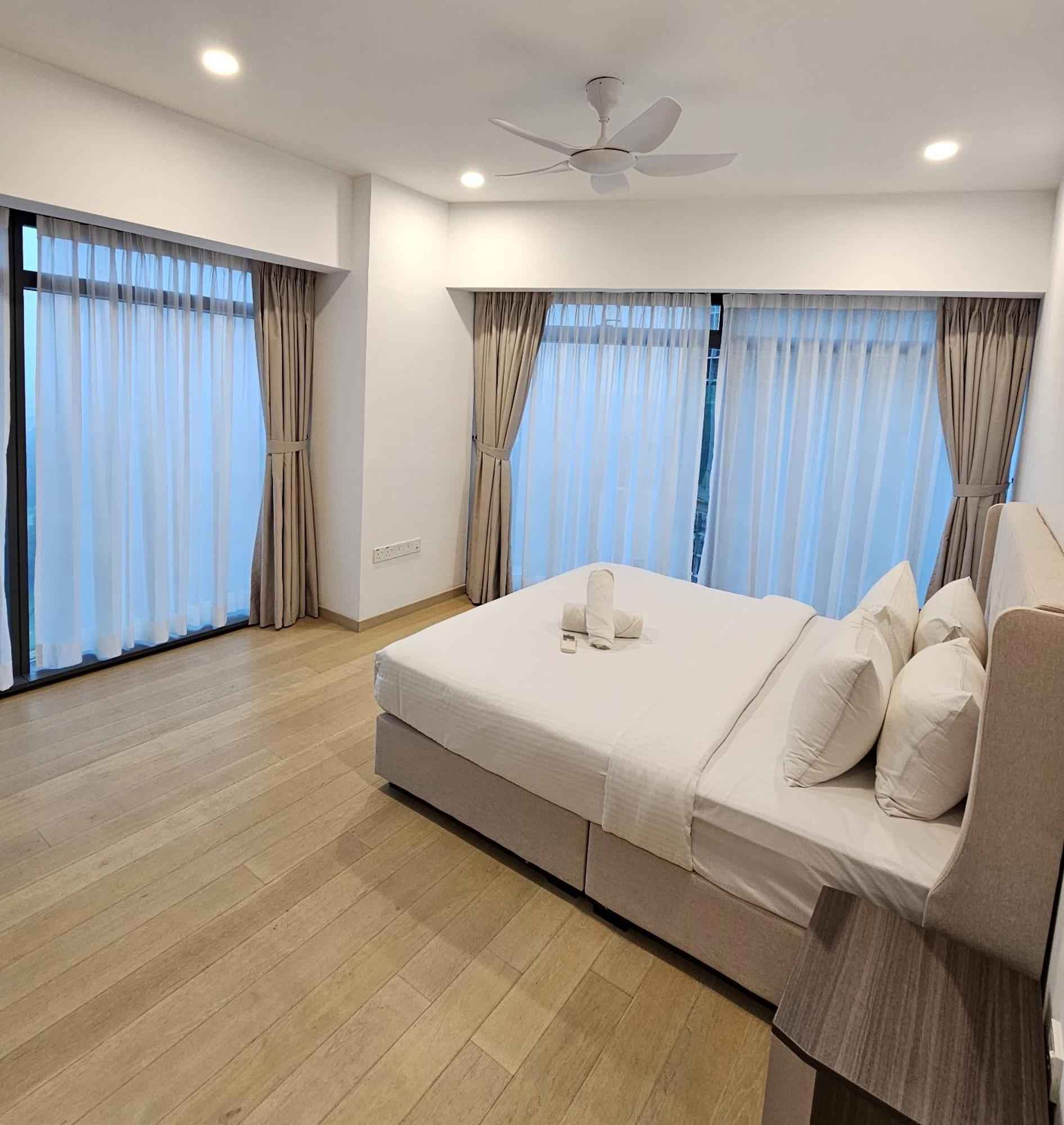 Crystal Suite At Eaton Klcc Kuala Lumpur Rom bilde