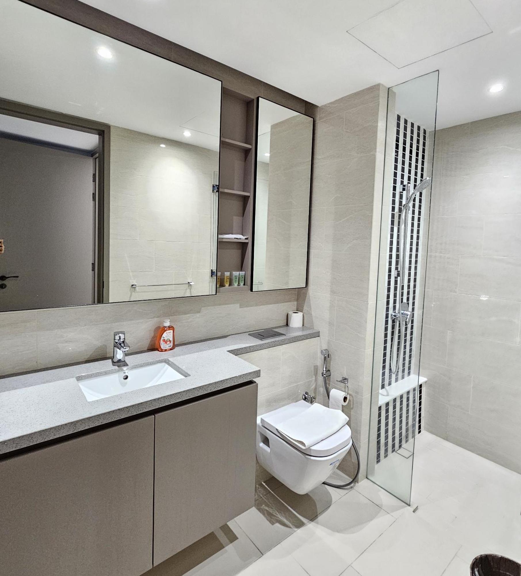 Crystal Suite At Eaton Klcc Kuala Lumpur Rom bilde